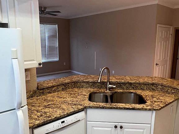 5th image of 10526 White Lake Ct