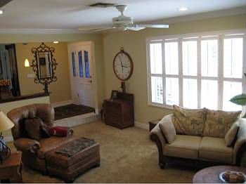 2nd image of 618 Westwind Dr