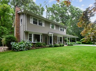 893 Holly Dr W, Annapolis, MD 21409