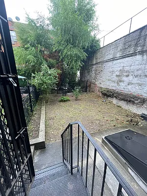 Rented by The Brokerage Group LLC | media 7