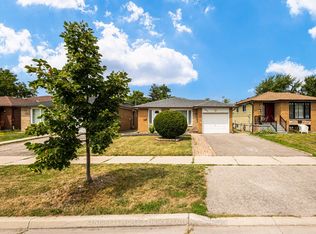 3404 Monica Dr, Mississauga, ON L4T3E7