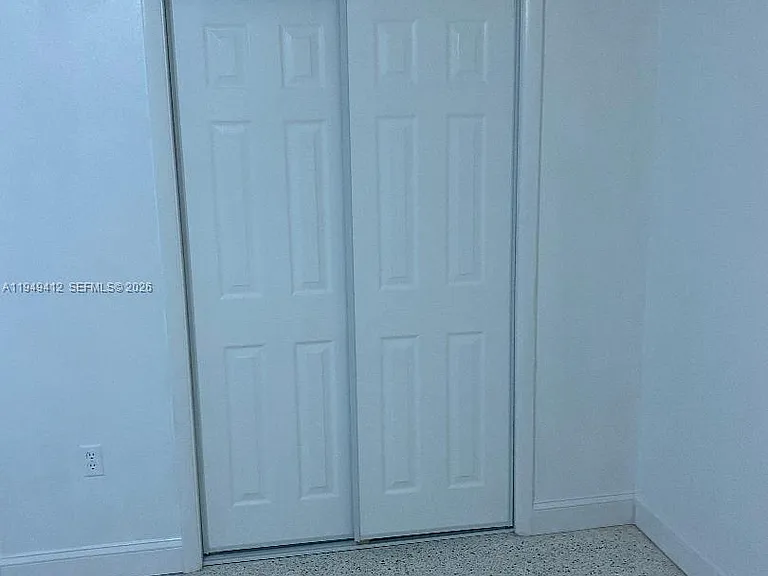 626 NE 61st St #5 — Photo 3