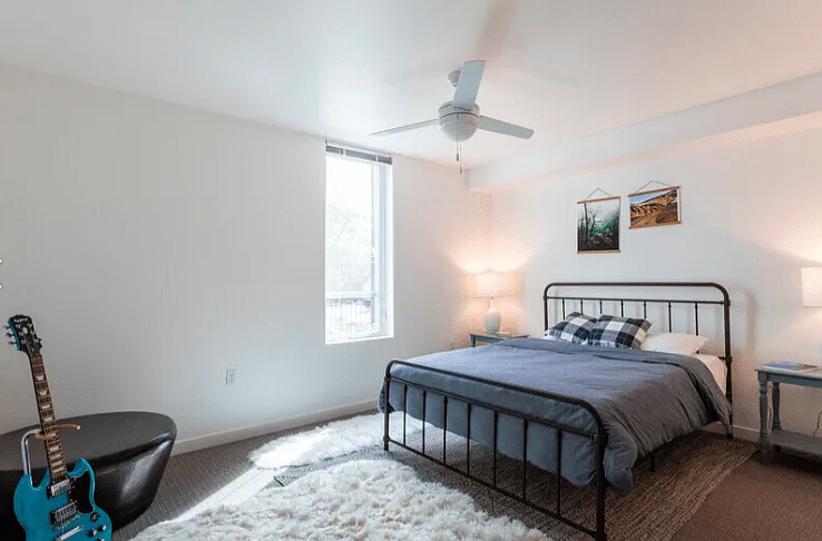 Douglas Grove | Bedroom
