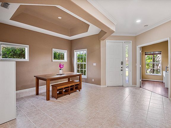 5th image of 11306 NW 65th Manor