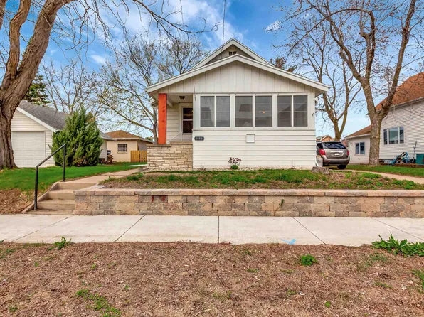 1140 Tyler Ave, Oshkosh, WI 54902