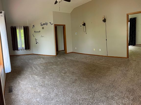 5th image of 2290 Dale Rd