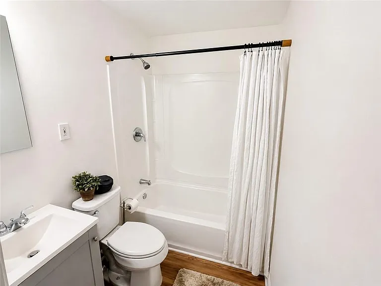 2494 Baker Rd NW — Photo 5
