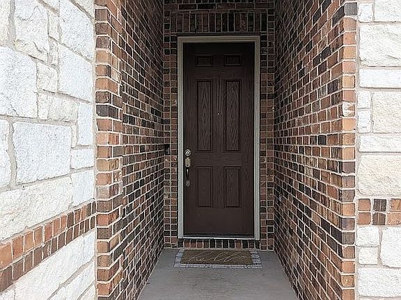 4th image of 128 Brittany Ln