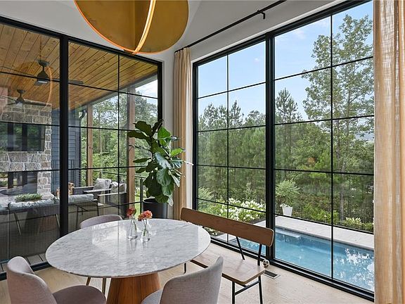 4th image of 277 Mountain View Rdg NW