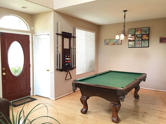 3rd image of 819 La Cadena Ln