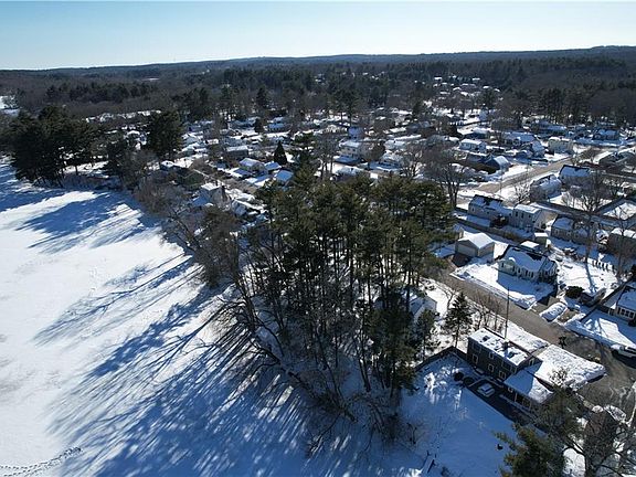 4th image of 20 Macarthur Dr