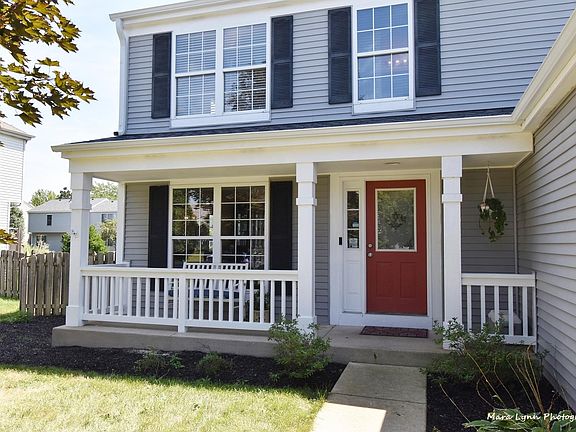 2nd image of 898 Summerhill Dr
