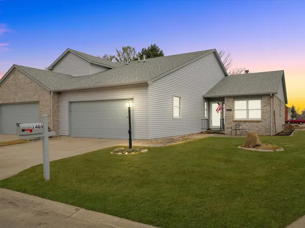1405 Quail Run Dr #1405, Savoy, IL 61874