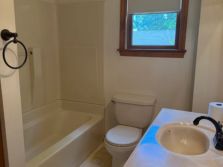247 Allen Ave #1 — Photo 13