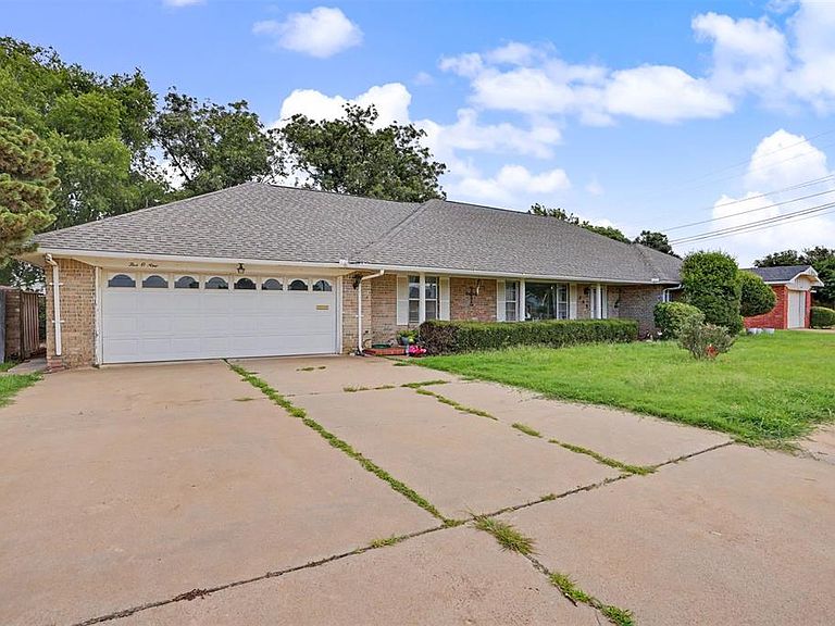 Listing photo 4