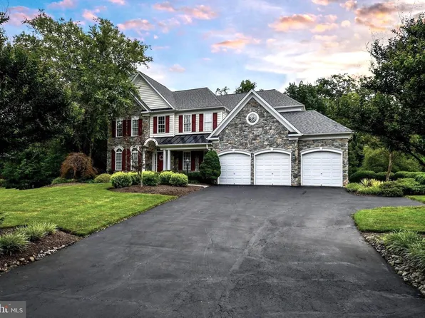 14093 Burnley Glen Ct, Haymarket, VA 20169