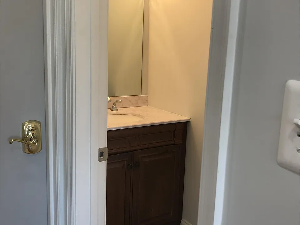 3rd Floor Bath