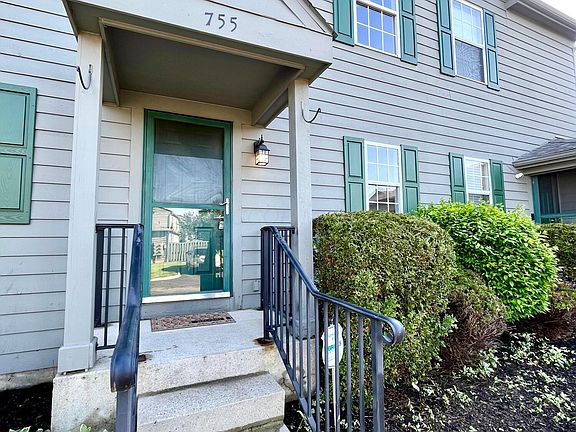 2nd image of 755 Parkbluff Way
