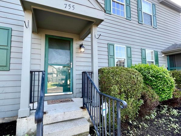 755 Parkbluff Way, Lewis Center, OH 43035
