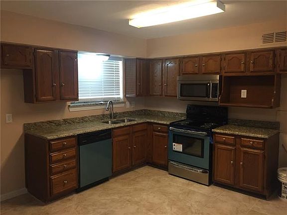 2nd image of 209 Carolyn Dr