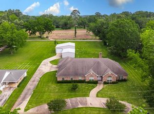 632 W Main St, Garrison, TX 75946