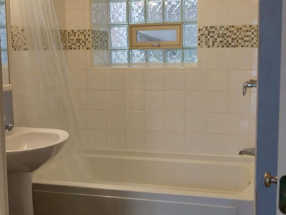 5th image of 1137 N Homan Ave APT 1
