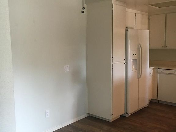 3rd image of 201 Woodland Pkwy Unit 149