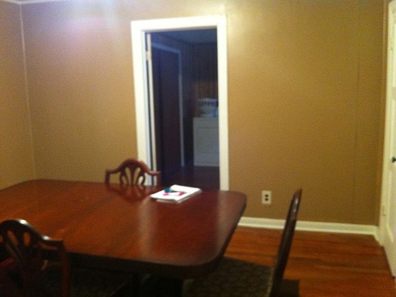 3rd image of 2725 Louisiana Ave