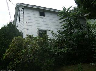 133 Cedar St, Norwich, CT 06360