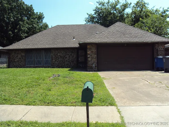 10114 E 23rd St, Tulsa, OK 74129