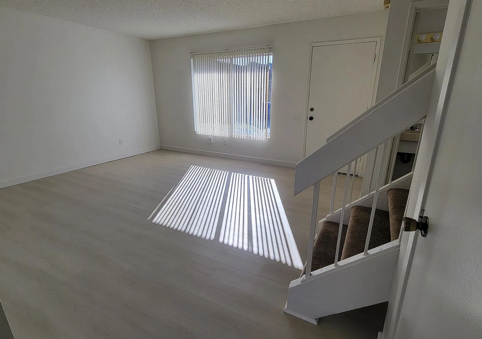 3-Bedroom Oceanside Condo Just 6 Miles from the Beach! — Photo 4