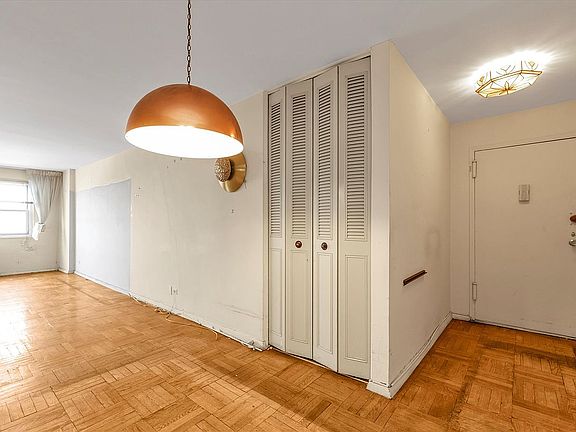 4th image of 6636 Yellowstone Blvd APT 18H