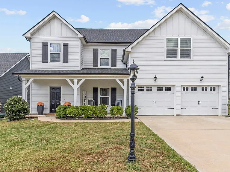 6508 Satjanon Dr — Photo 2