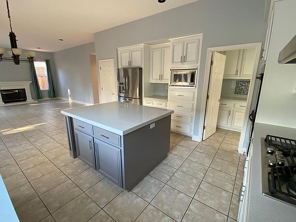 4th image of 18315 Capistrano Way