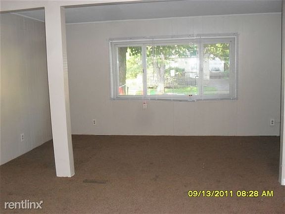 3. Living Room - 110 Summit