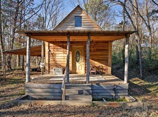 1113 Sardis Lake Dr, Batesville, MS 38606