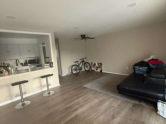 5th image of 503 Wilson Bridge Dr APT B1
