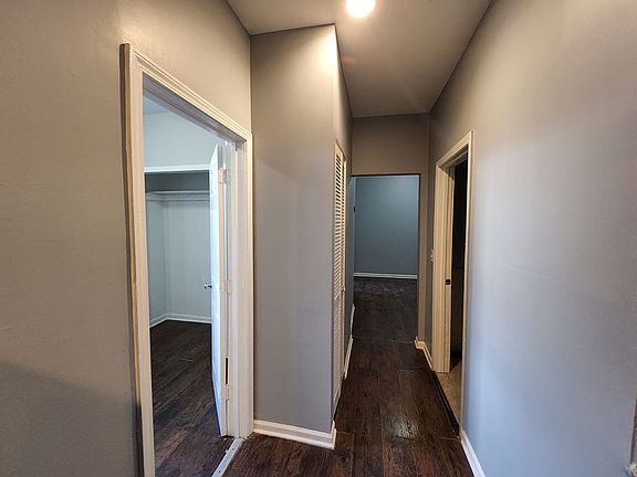 4th image of 8624 S Houston Ave #40
