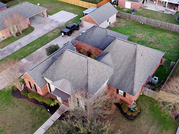 2nd image of 401 Willow Oak Dr