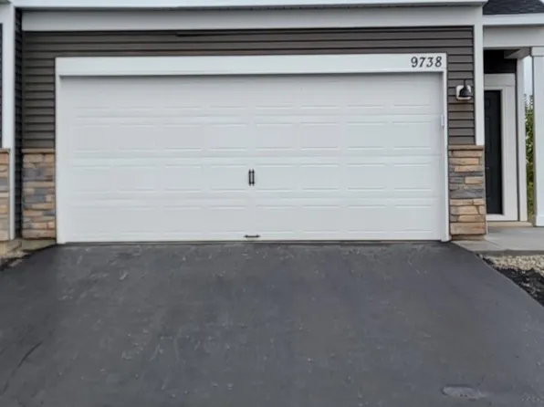 9738 4th North St, Saint Paul, MN 55129