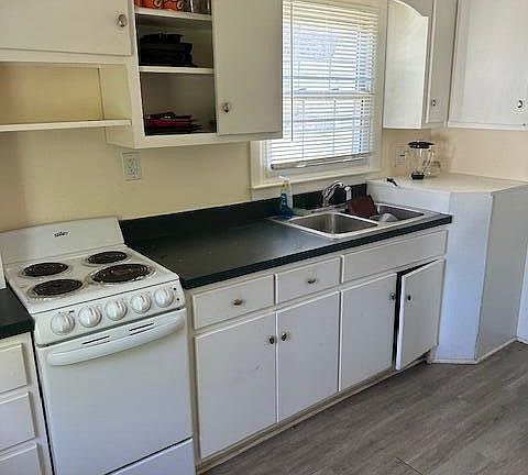 2nd image of 187 Cedar Creek Rd