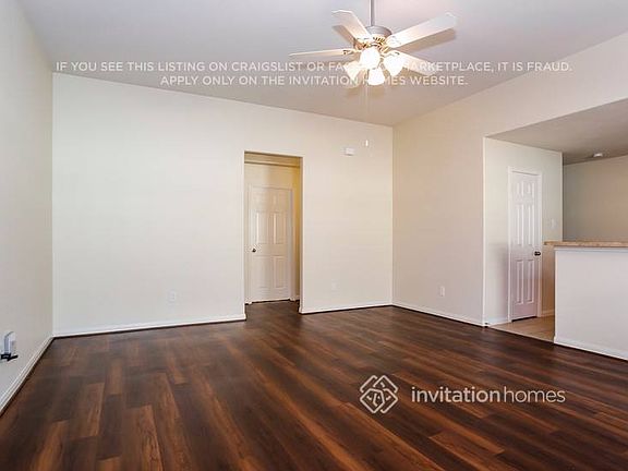 4th image of 1015 Doubletree Glen Dr