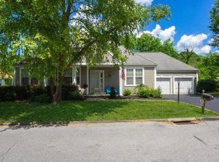 11 Thomas Rd, Poughquag, NY 12570