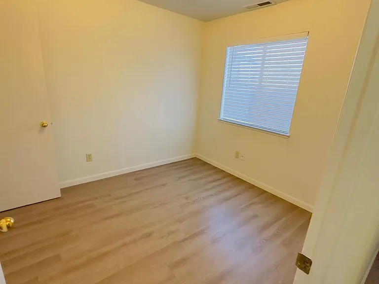 130 Curry Dr — Photo 18