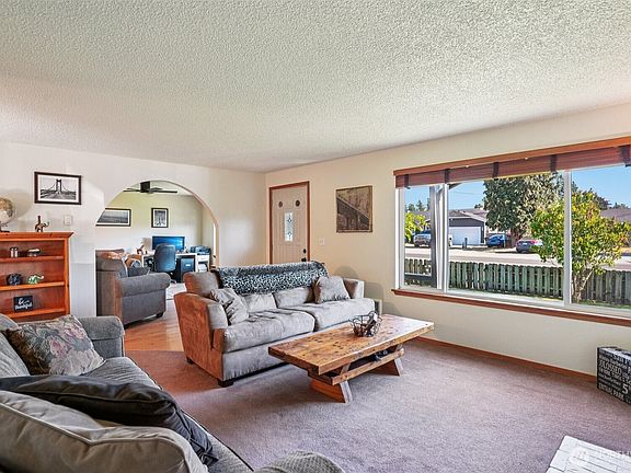 5th image of 225 169th Street S