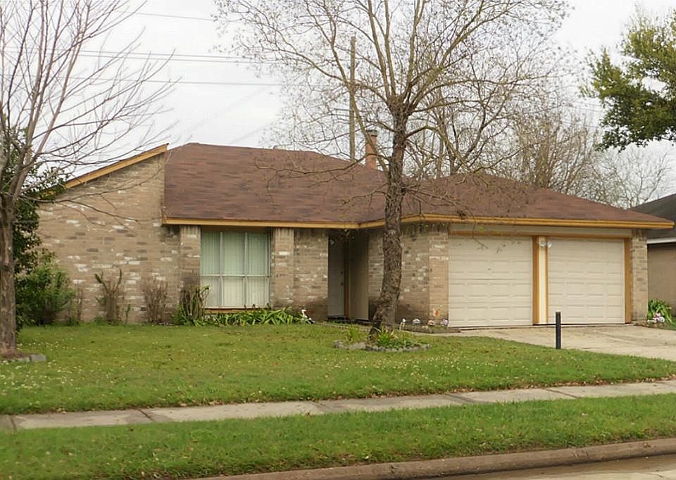 1st image of 3434 Edgecreek Dr