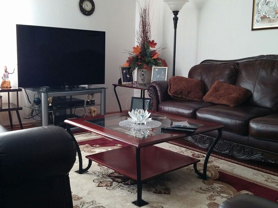 1st image of 4079 N 98th St
