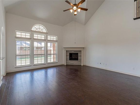 5th image of 9801 Milkweed Ln