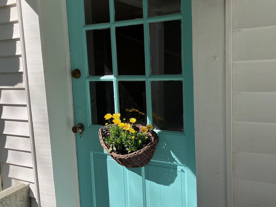 Entrance to terrace apartment