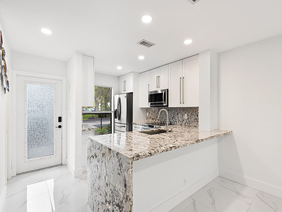 1st image of 3084 S Oakland Forest Drive #1402